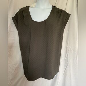 Wonderly Plus Size Blouse.  Charcoal Gray. Size 4x.  Cuffed sleeves.